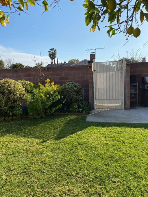 Luxury Oasis W/pool Near Csun-6 Guests Holiday home