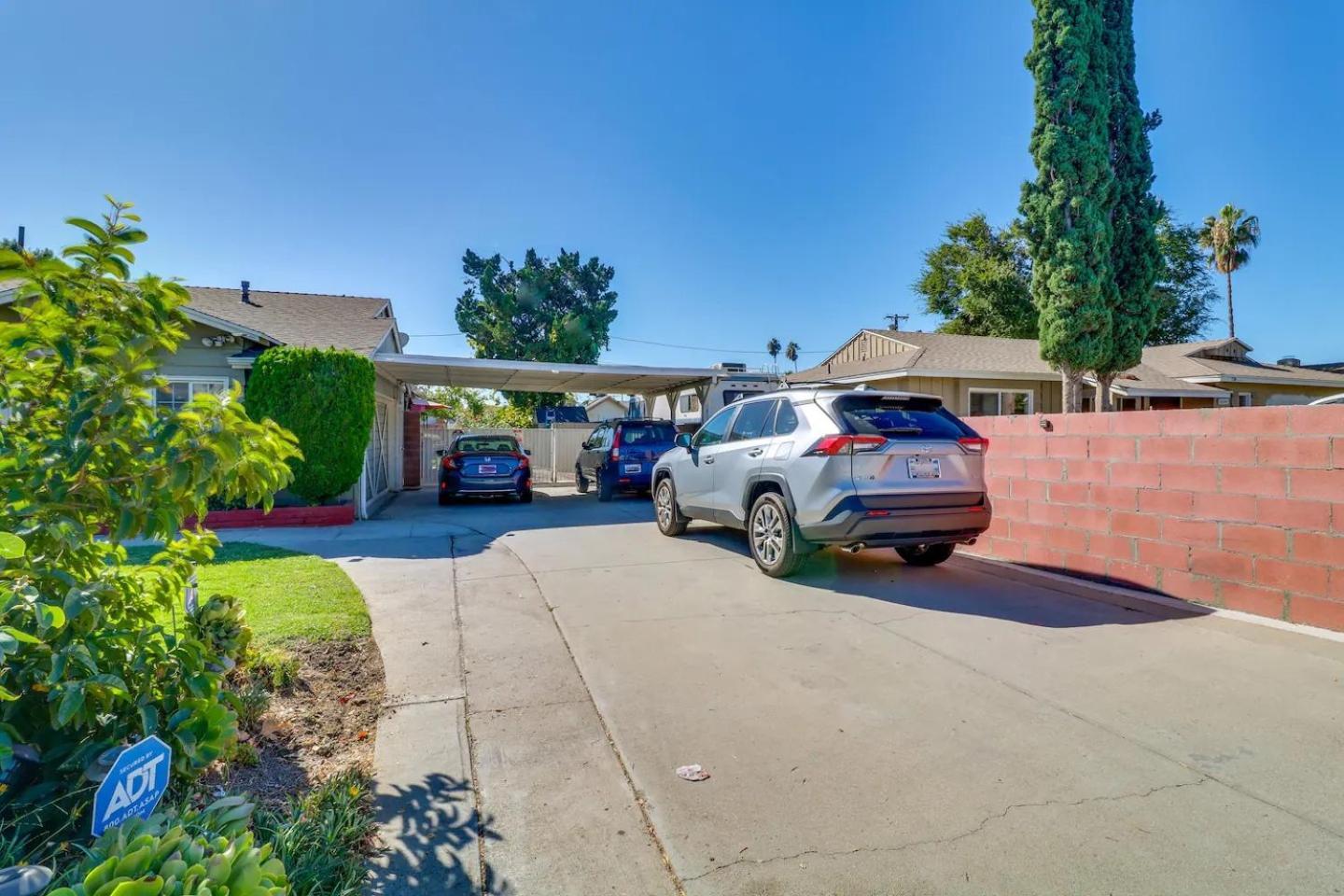 Luxury Oasis W/pool Near Csun-6 Guests Holiday home *
