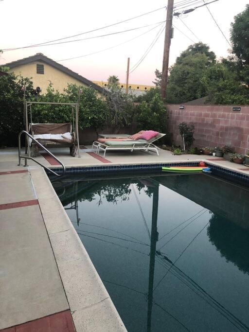 Luxury Oasis W/pool Near Csun-6 Guests Los Angeles