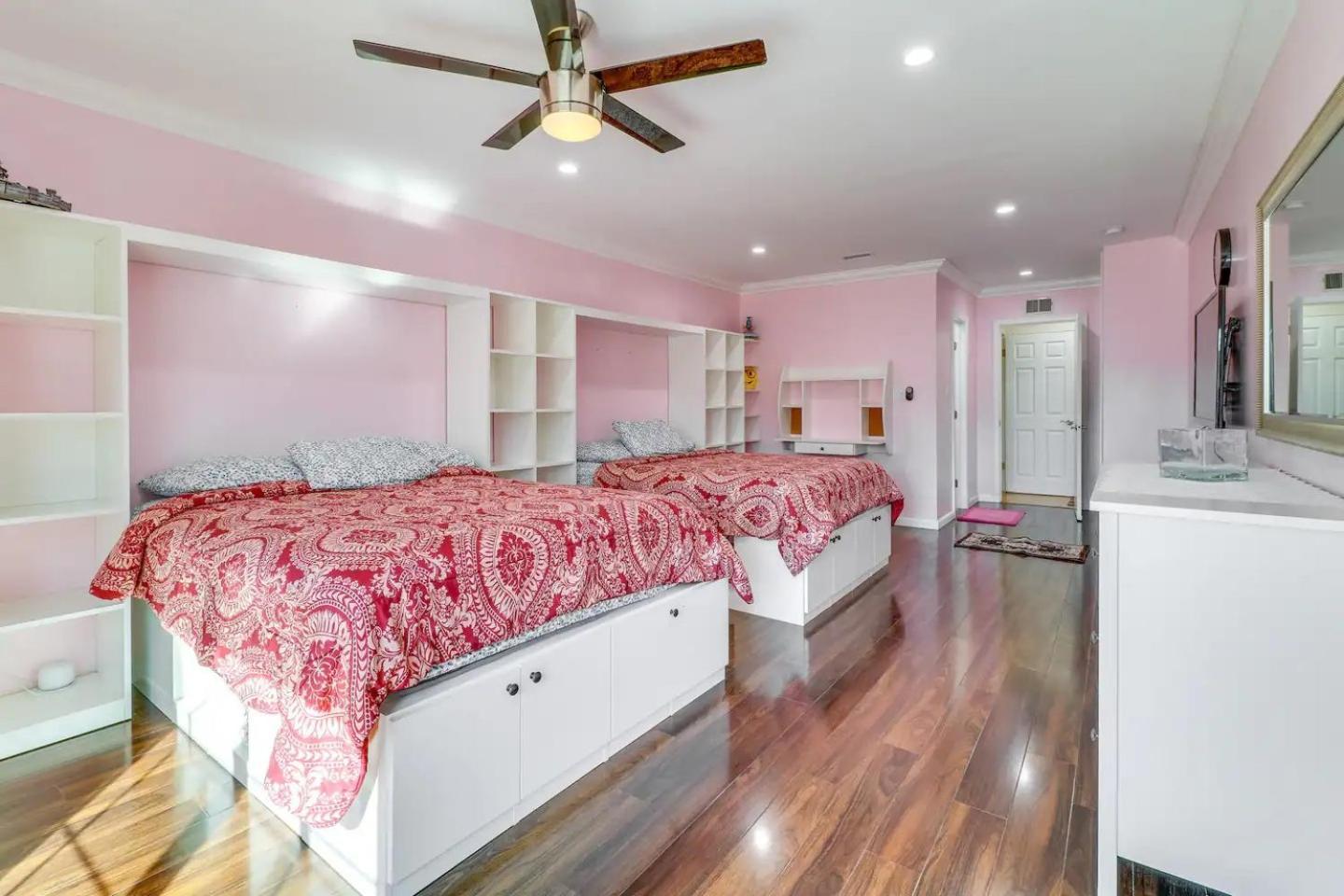 Luxury Oasis W/pool Near Csun-6 Guests Holiday home